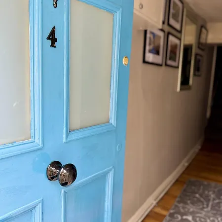 Beautiful Townhouse Next To Royal Victoria Park And Botanical Gardens Within Easy Walking Distance To Bath City Centre Exterior photo