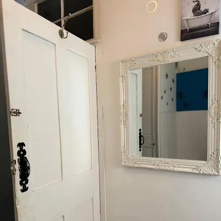 Beautiful Townhouse Next To Royal Victoria Park And Botanical Gardens Within Easy Walking Distance To Bath City Centre Exterior photo