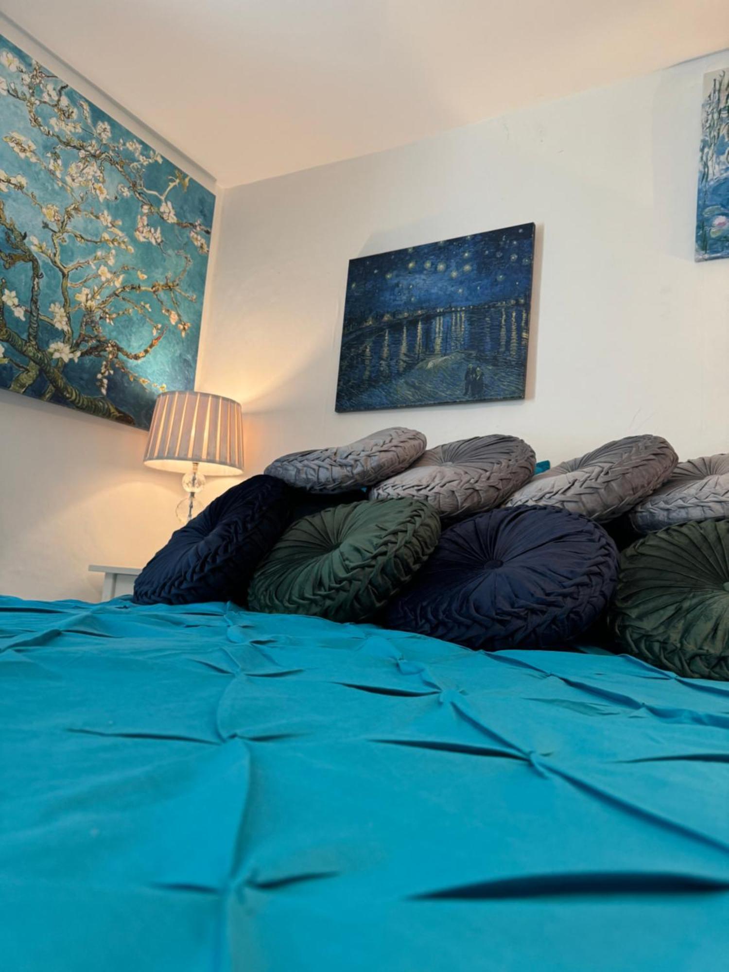 Beautiful Townhouse Next To Royal Victoria Park And Botanical Gardens Within Easy Walking Distance To Centre * Бат