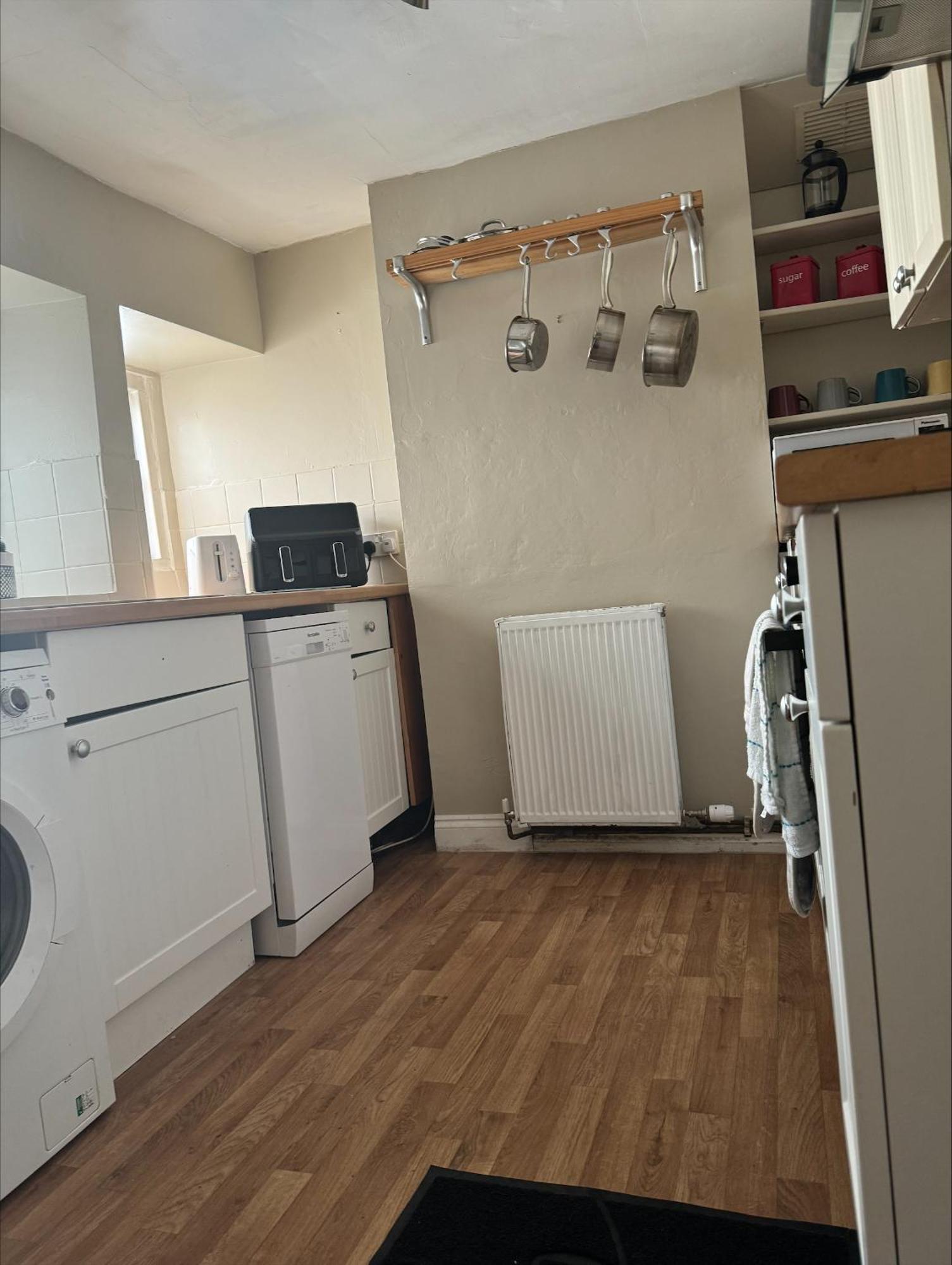 Beautiful Townhouse Next To Royal Victoria Park And Botanical Gardens Within Easy Walking Distance To Centre * Бат